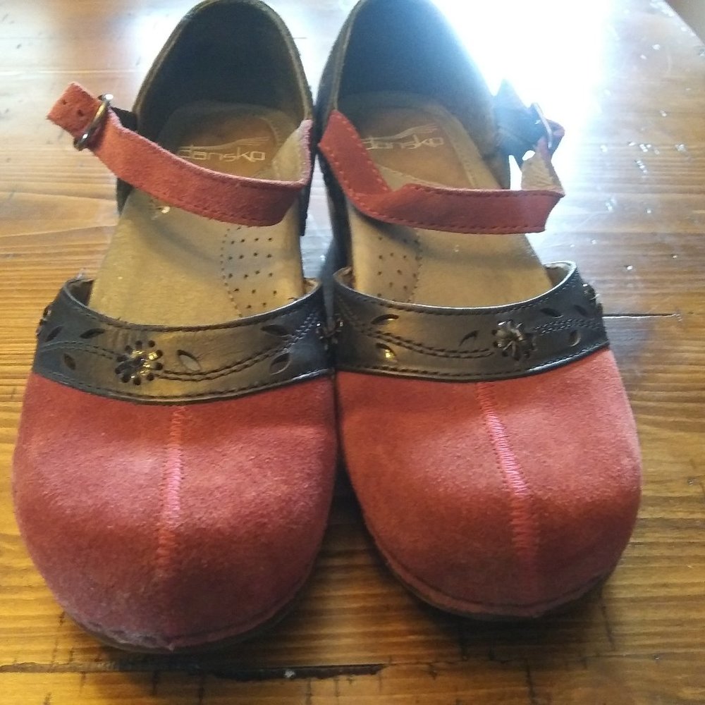 Dansko red cloggy mary-janes.